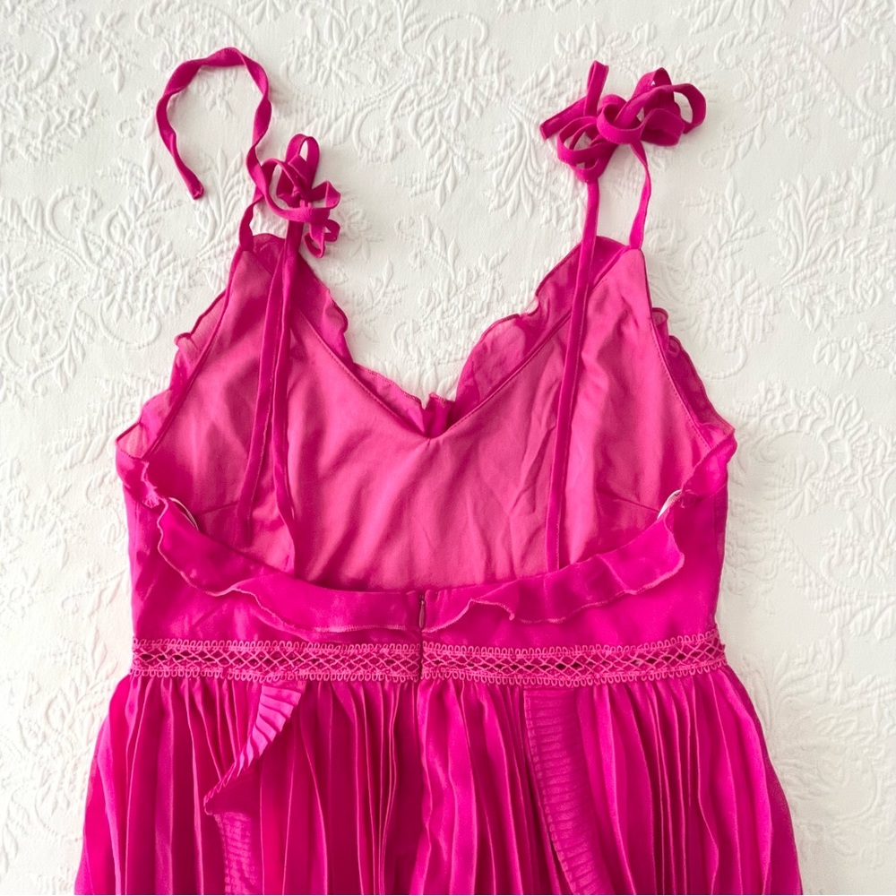 NWOT Lulus Never a Dull Moment Magenta Pink Tie-Strap Pleated Midi Dress Large - Picture 5 of 8